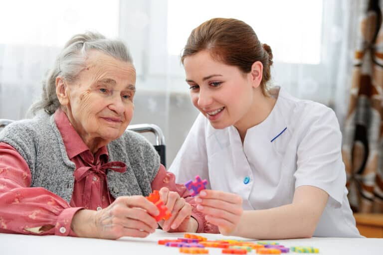 Alzheimer’s home care provides familiar caregivers seniors know and trust.